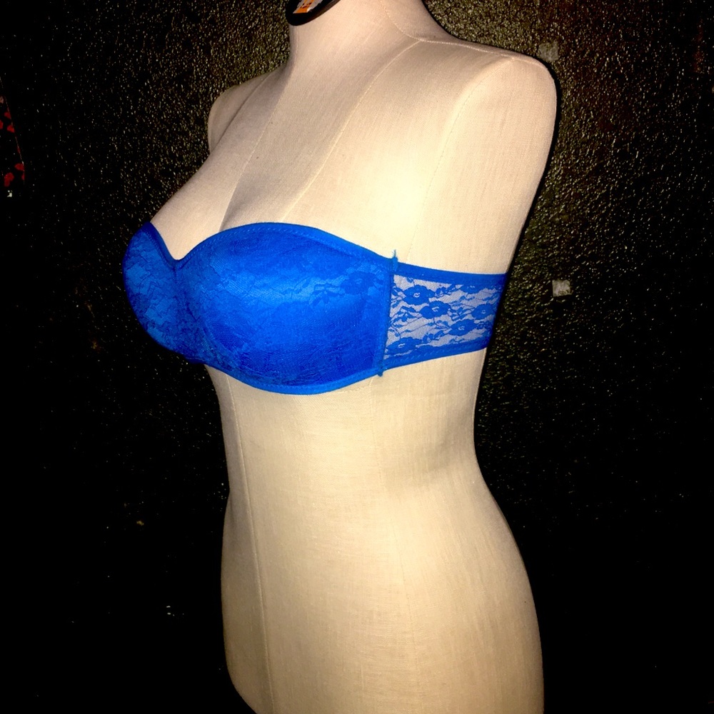Victoria’s Secret Strapless Bra